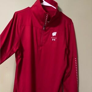 University of Wisconsin Under Armour Red Quarter-Zip Pullover. Size Large. New